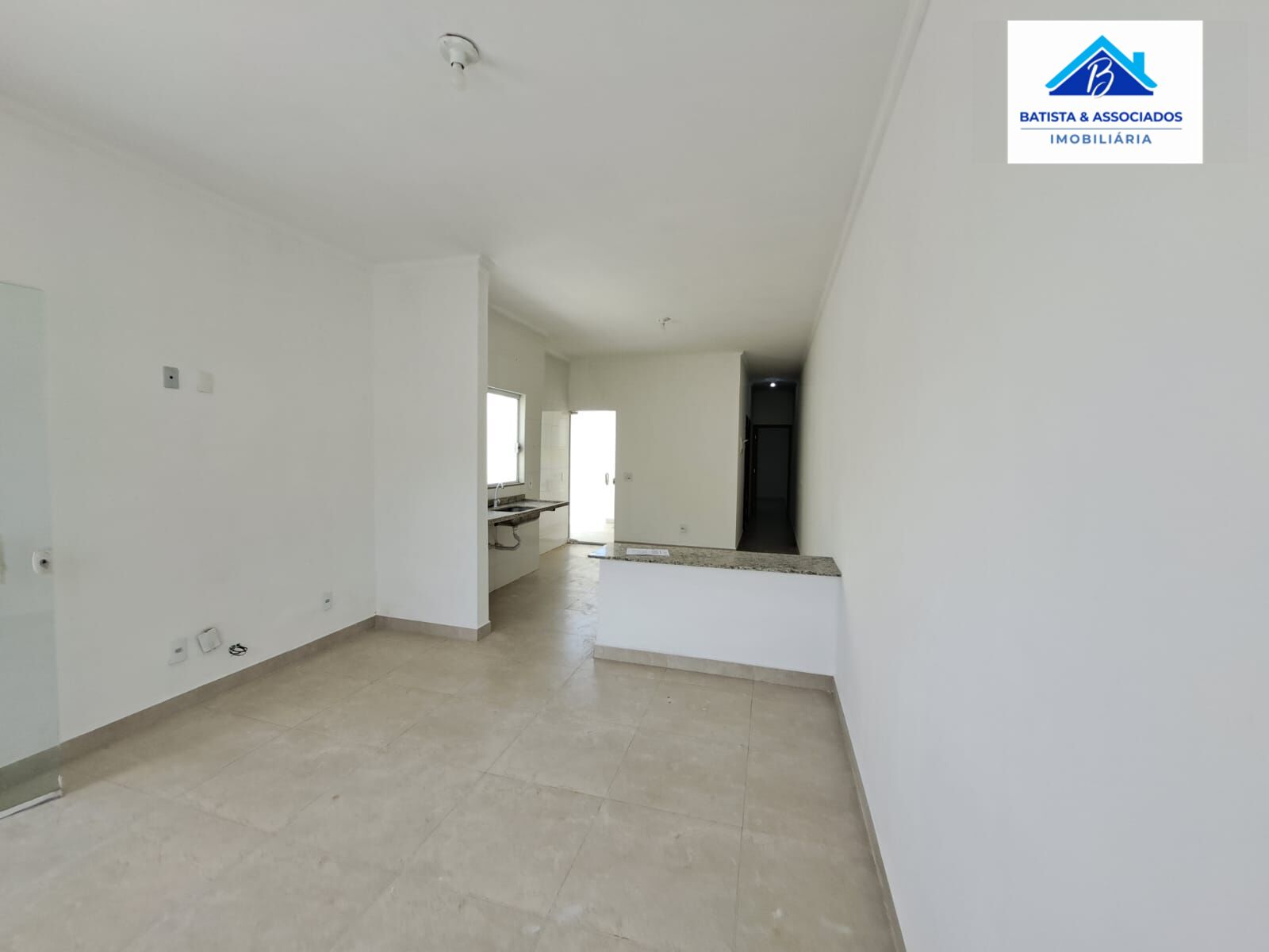 Casa à venda com 2 quartos, 67m² - Foto 10