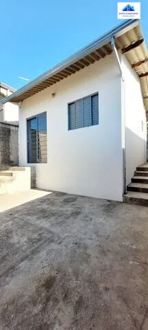 Casa à venda com 1 quarto, 60m² - Foto 1