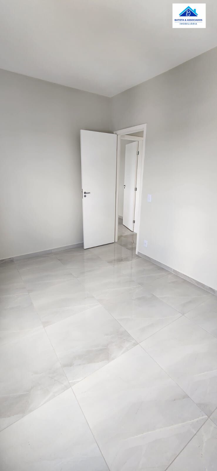 Apartamento à venda com 2 quartos, 57m² - Foto 11