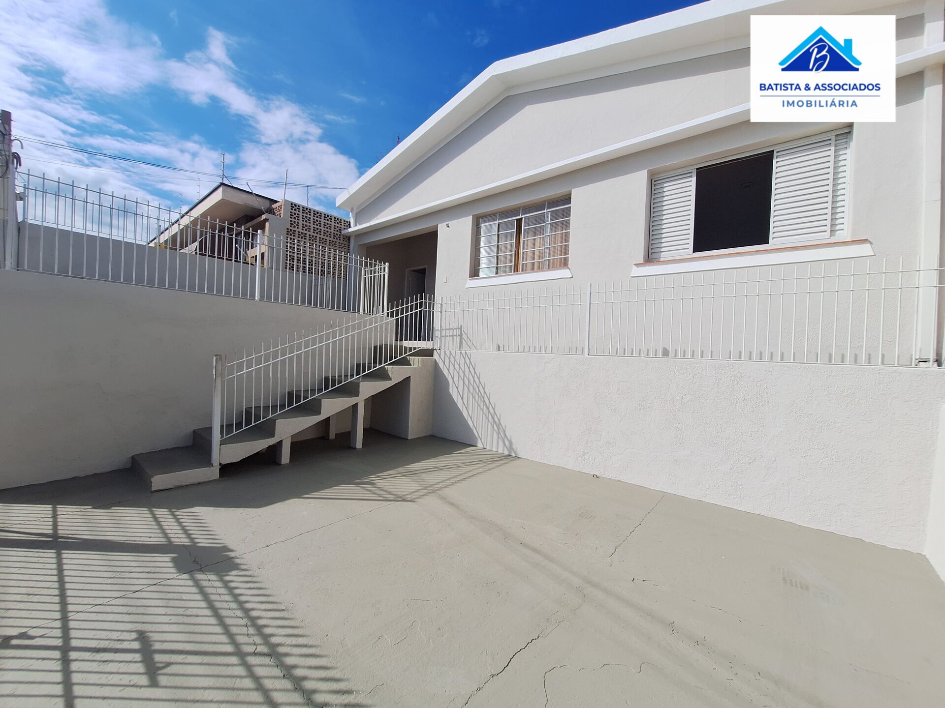 Casa, 3 quartos, 215 m² - Foto 2