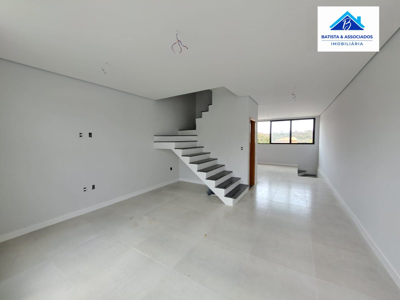 Sobrado à venda com 3 quartos, 137m² - Foto 2