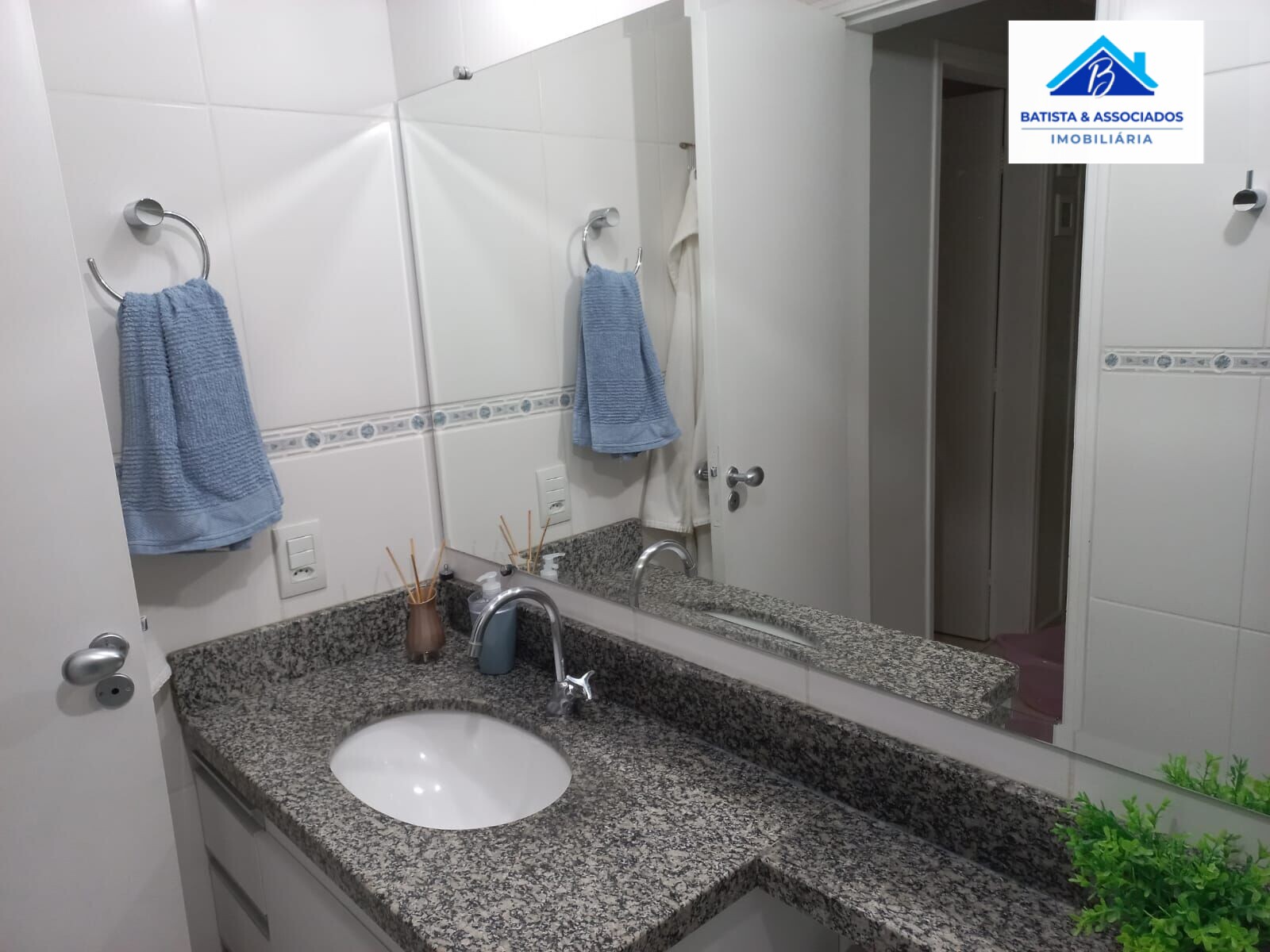 Apartamento à venda com 2 quartos, 56m² - Foto 7