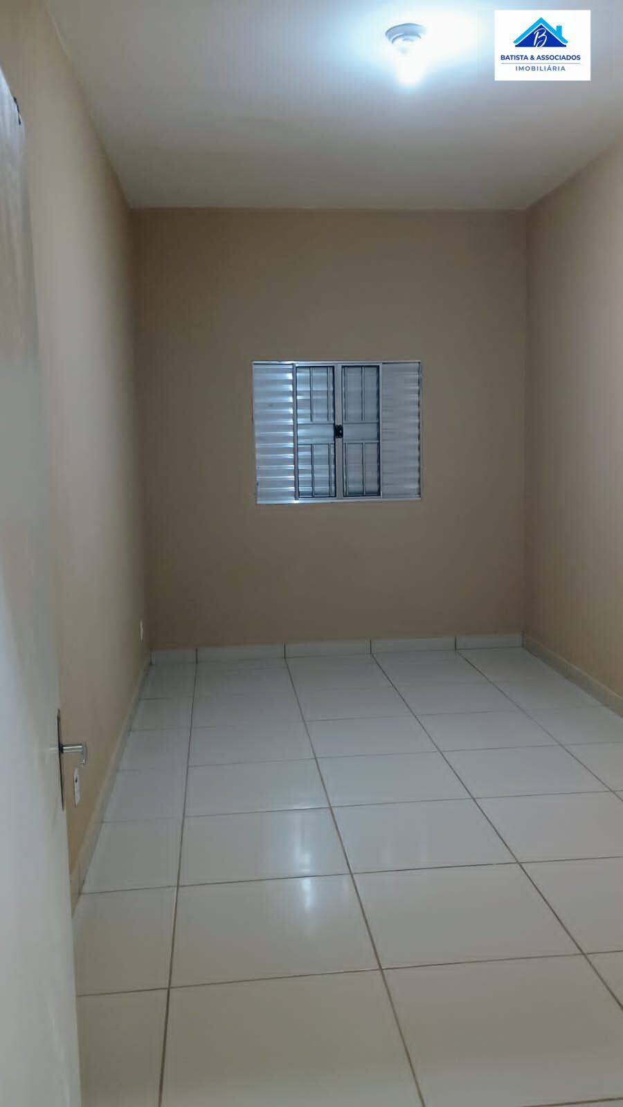 Casa à venda com 2 quartos, 220m² - Foto 12