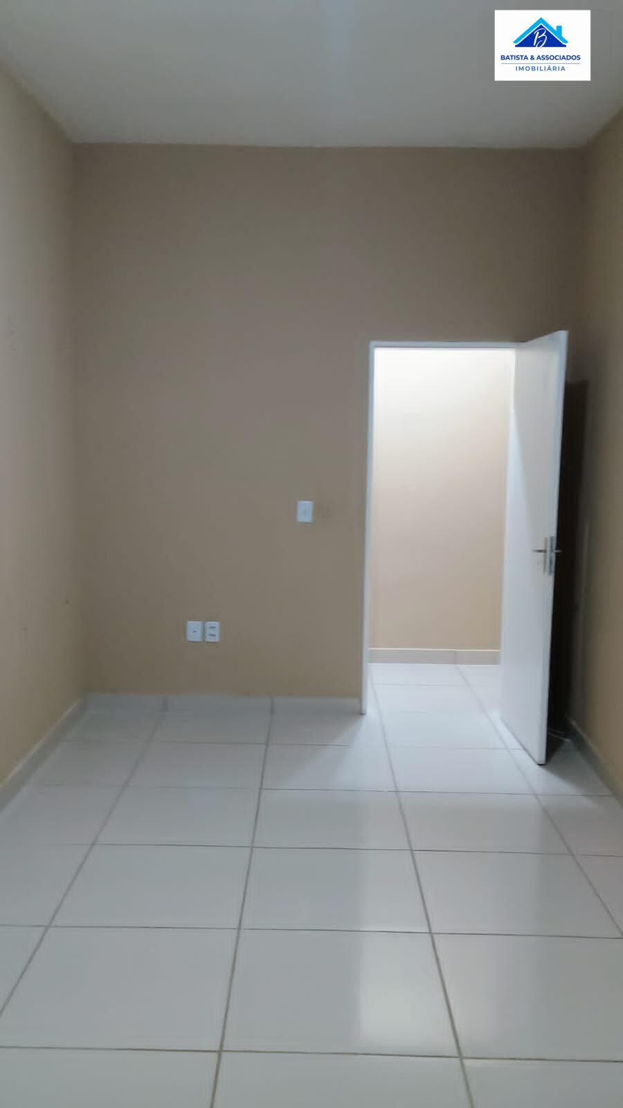 Casa à venda com 2 quartos, 220m² - Foto 13