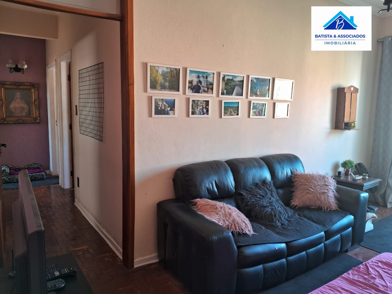 Apartamento à venda com 3 quartos, 90m² - Foto 2