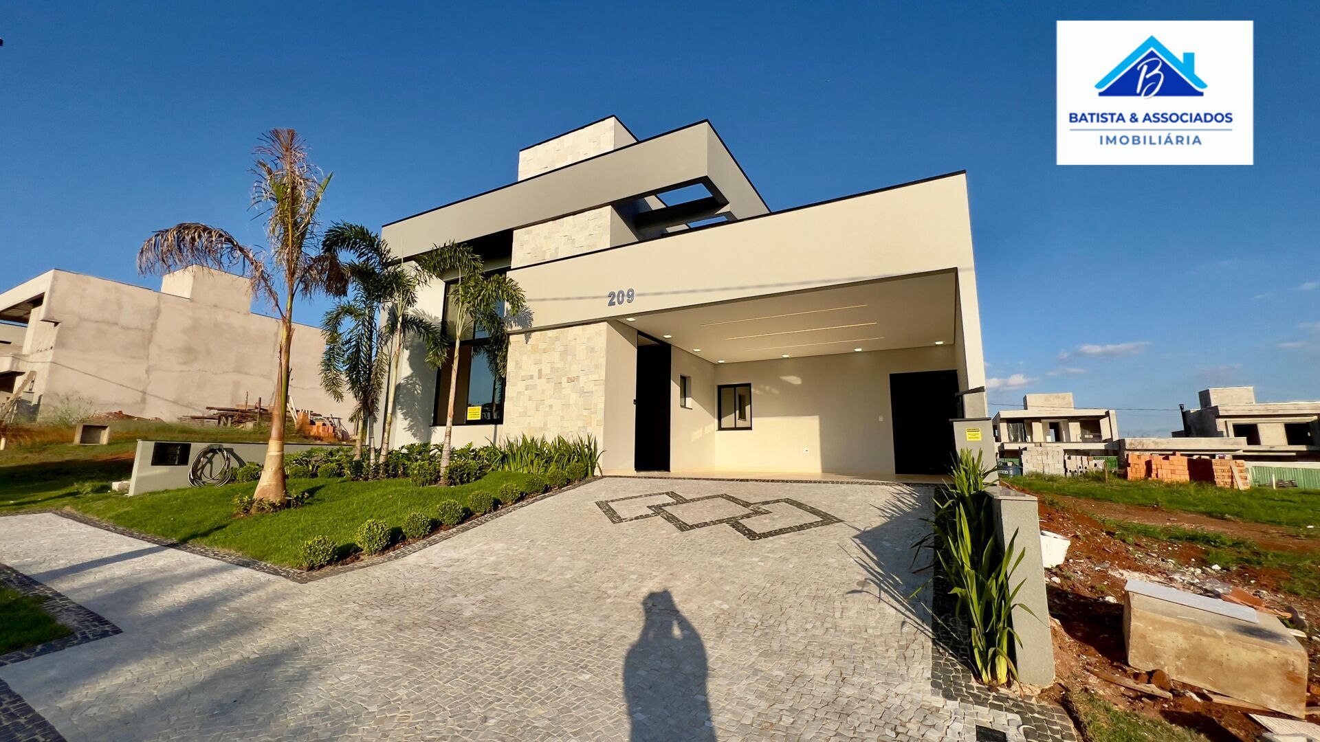 Casa, 3 quartos, 208 m² - Foto 2