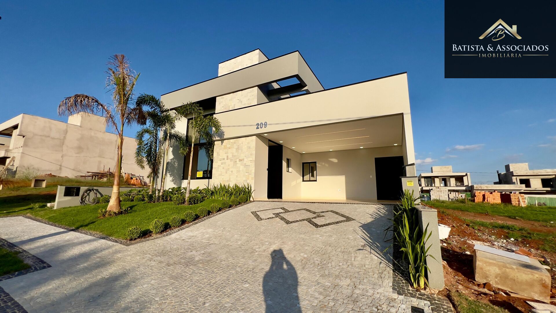 Casa, 3 quartos, 208 m² - Foto 2