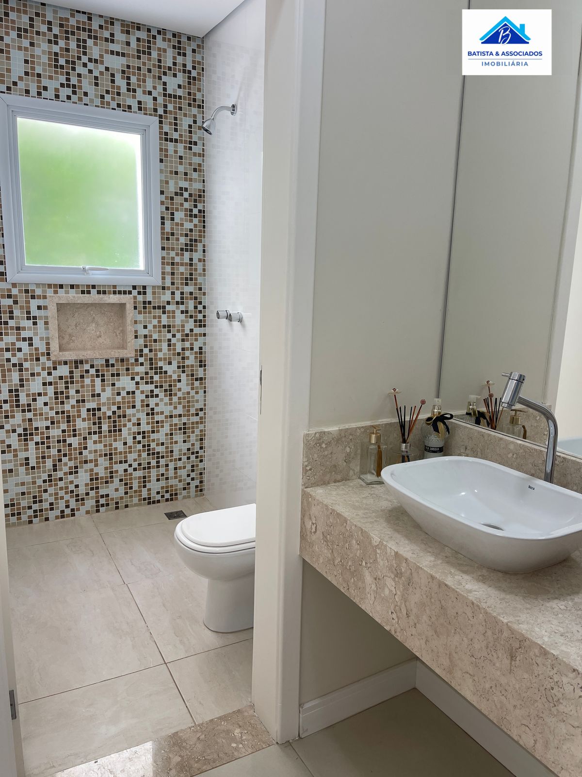 Casa à venda com 3 quartos, 250m² - Foto 11