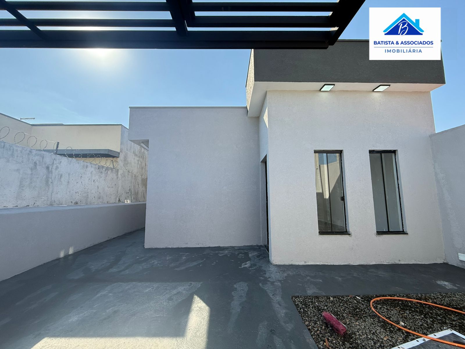 Casa, 2 quartos, 70 m² - Foto 1