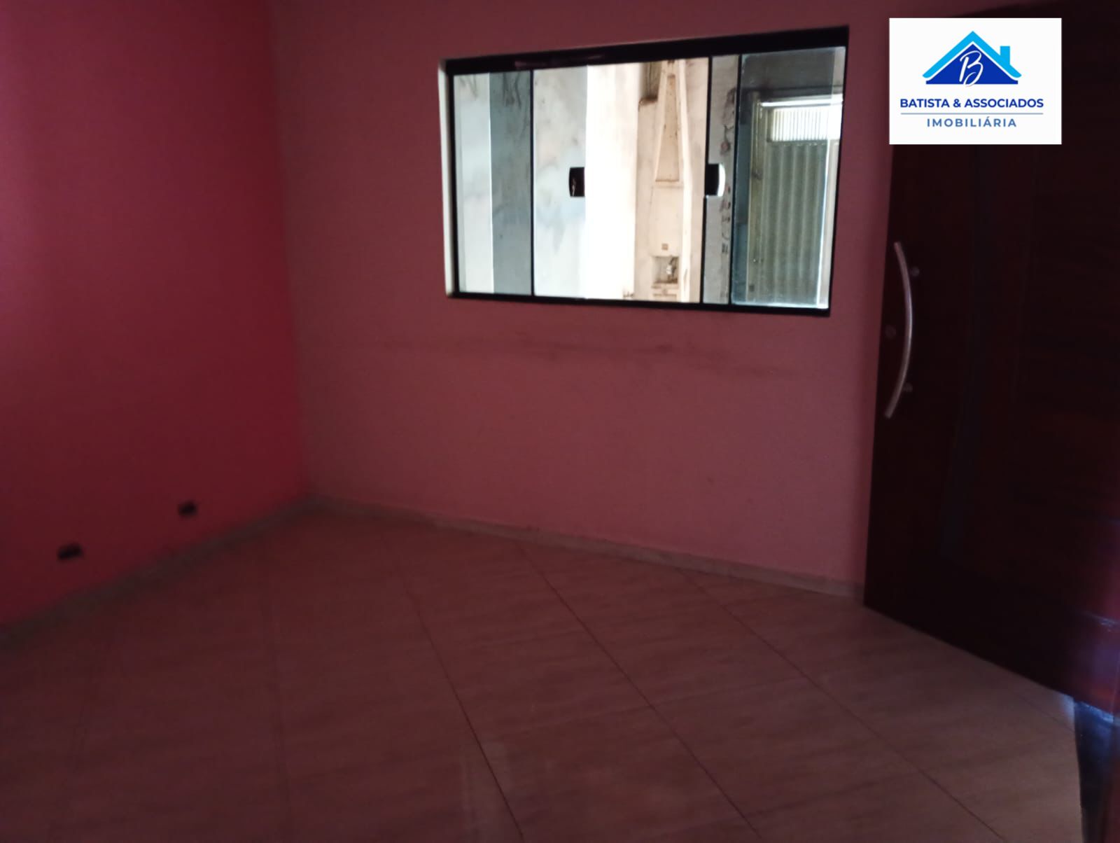 Casa à venda com 2 quartos, 80m² - Foto 3