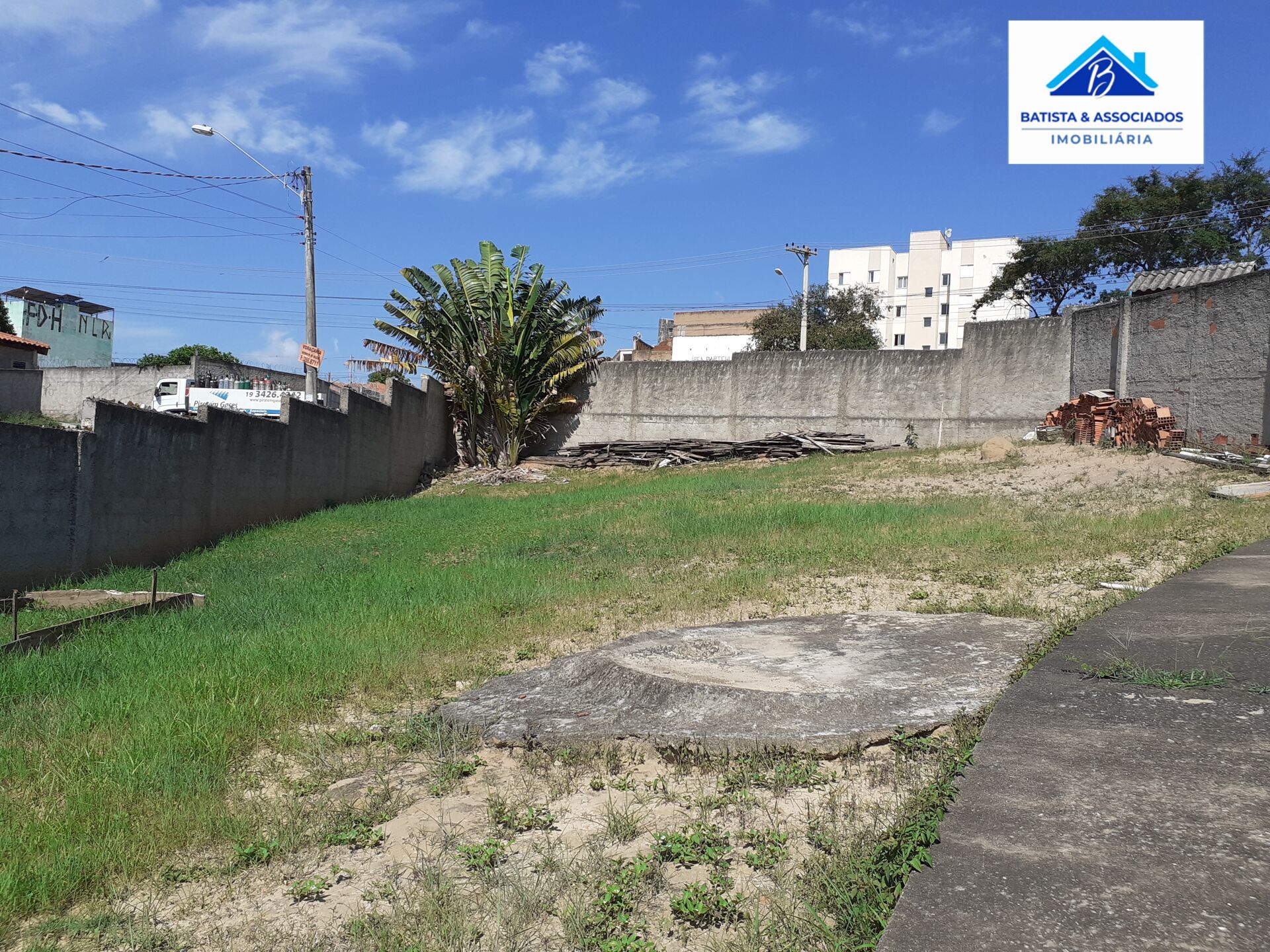 Chácara à venda com 3 quartos, 1100m² - Foto 23