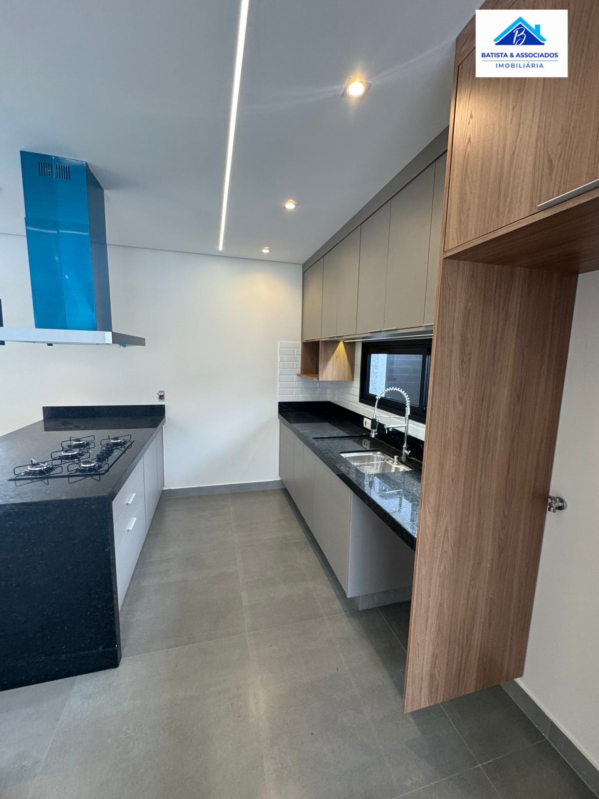 Casa à venda com 3 quartos, 154m² - Foto 6