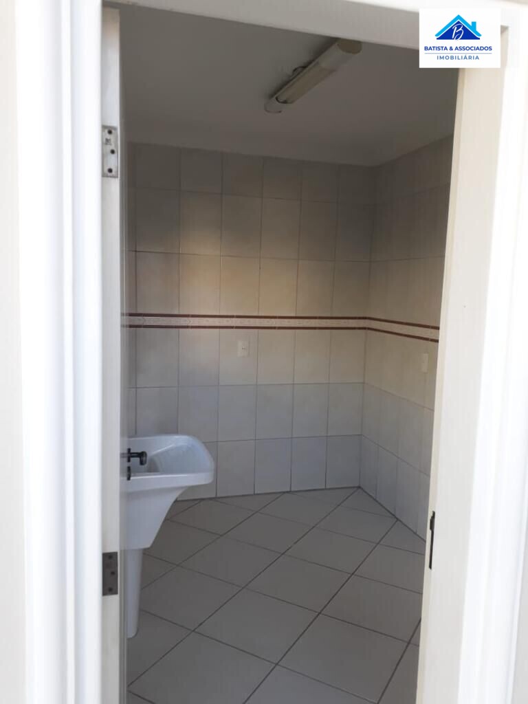 Casa de Condomínio à venda com 4 quartos, 212m² - Foto 11