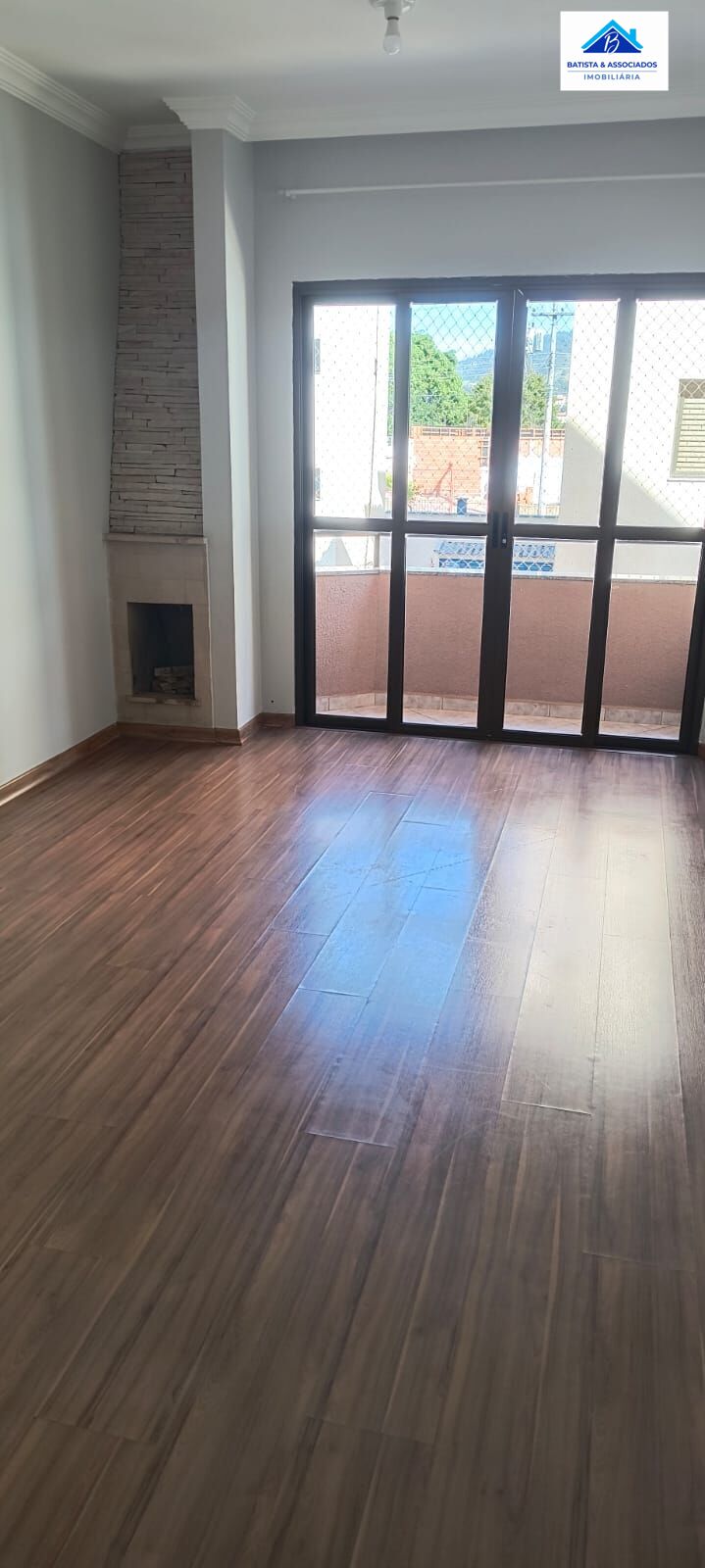 Apartamento à venda com 2 quartos, 65m² - Foto 1