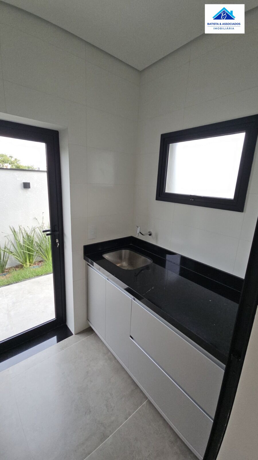 Casa à venda com 3 quartos, 220m² - Foto 27