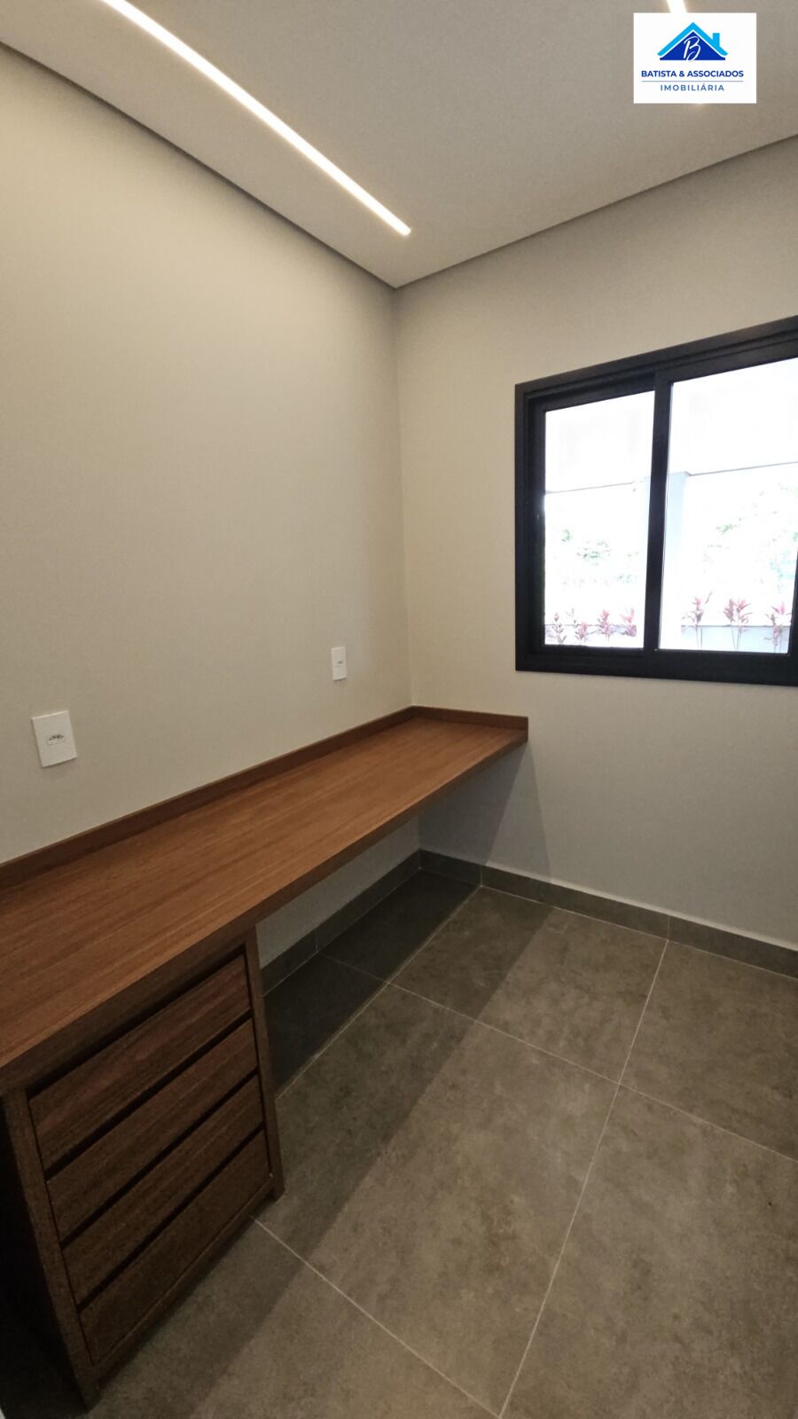 Casa à venda com 3 quartos, 220m² - Foto 7