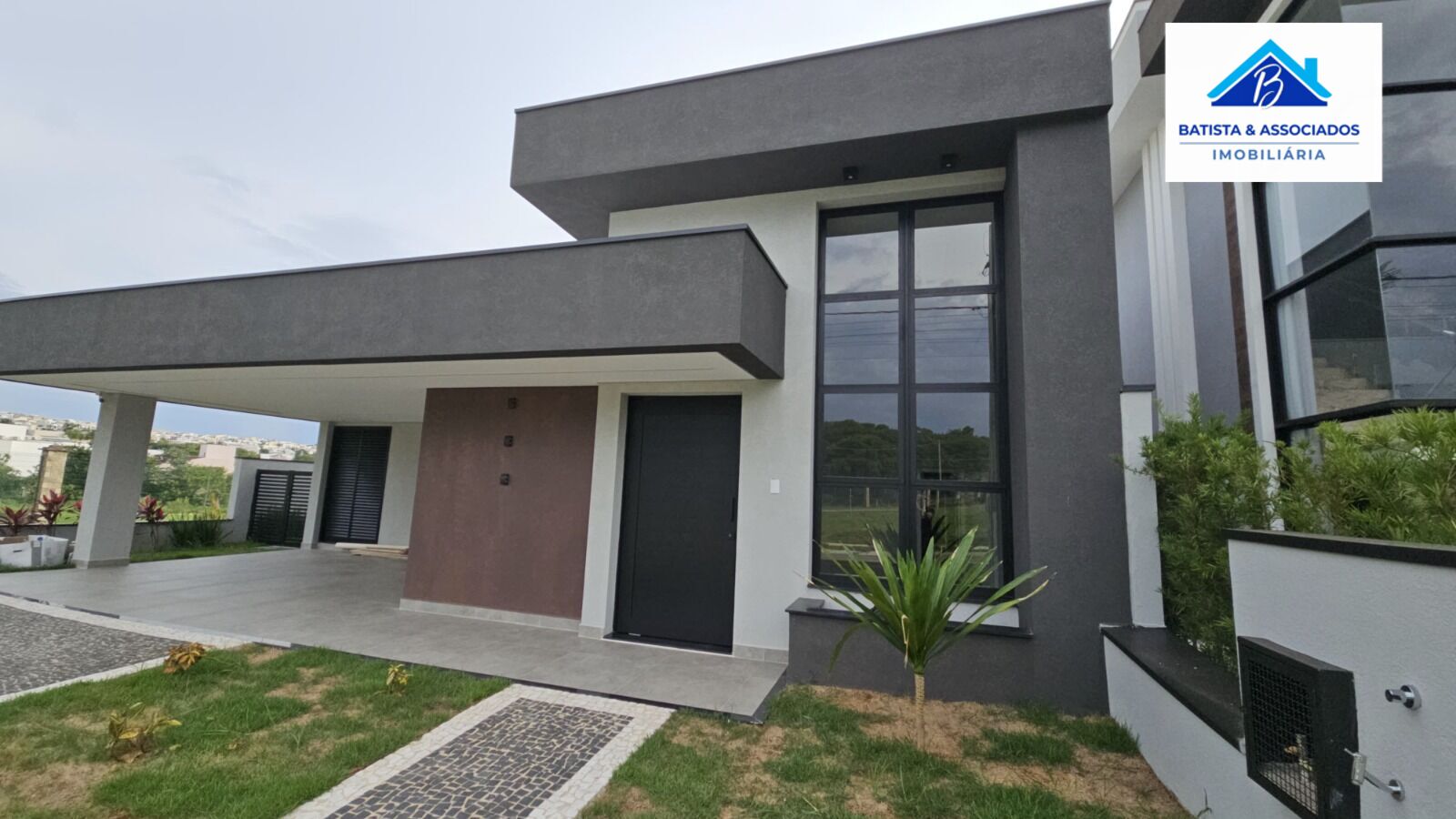Casa à venda com 3 quartos, 220m² - Foto 3