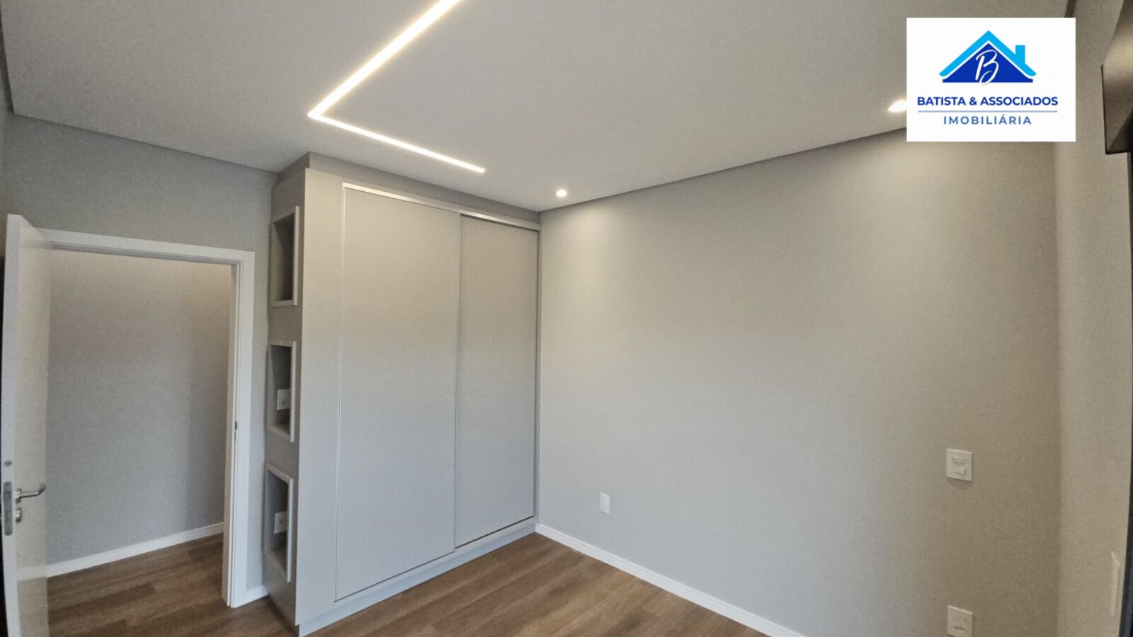 Casa à venda com 3 quartos, 220m² - Foto 13