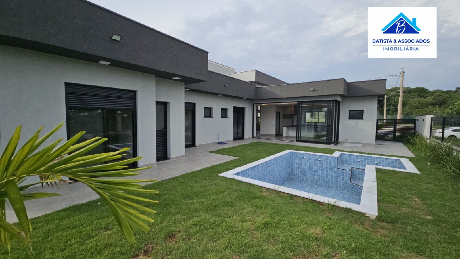 Casa à venda com 3 quartos, 220m² - Foto 29