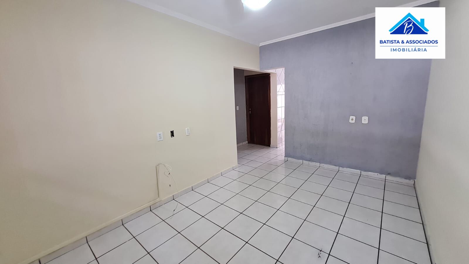 Casa à venda com 3 quartos, 80m² - Foto 5