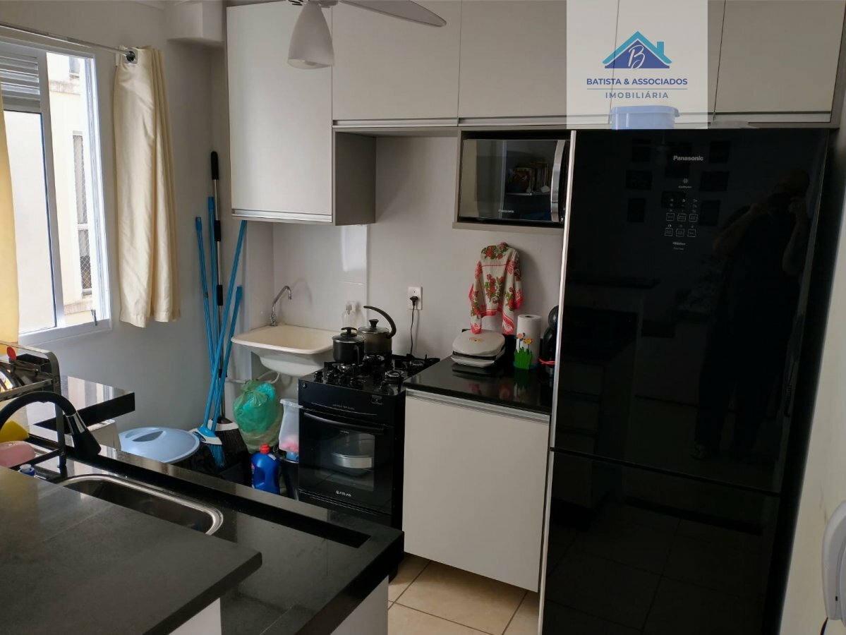 Apartamento à venda com 2 quartos, 42m² - Foto 2