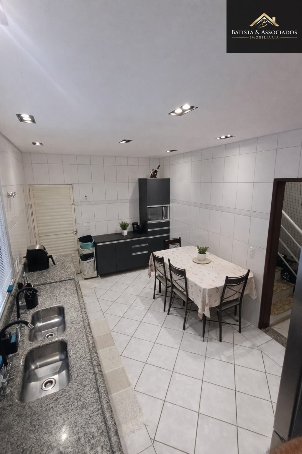 Casa, 4 quartos, 230 m² - Foto 6