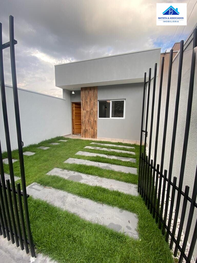 Casa à venda com 3 quartos, 72m² - Foto 1