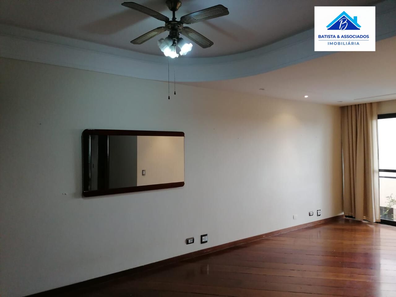 Apartamento à venda com 3 quartos, 116m² - Foto 2