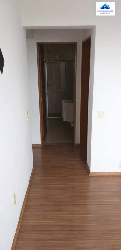 Apartamento à venda com 2 quartos, 75m² - Foto 3