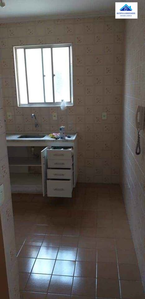 Apartamento à venda com 2 quartos, 75m² - Foto 13