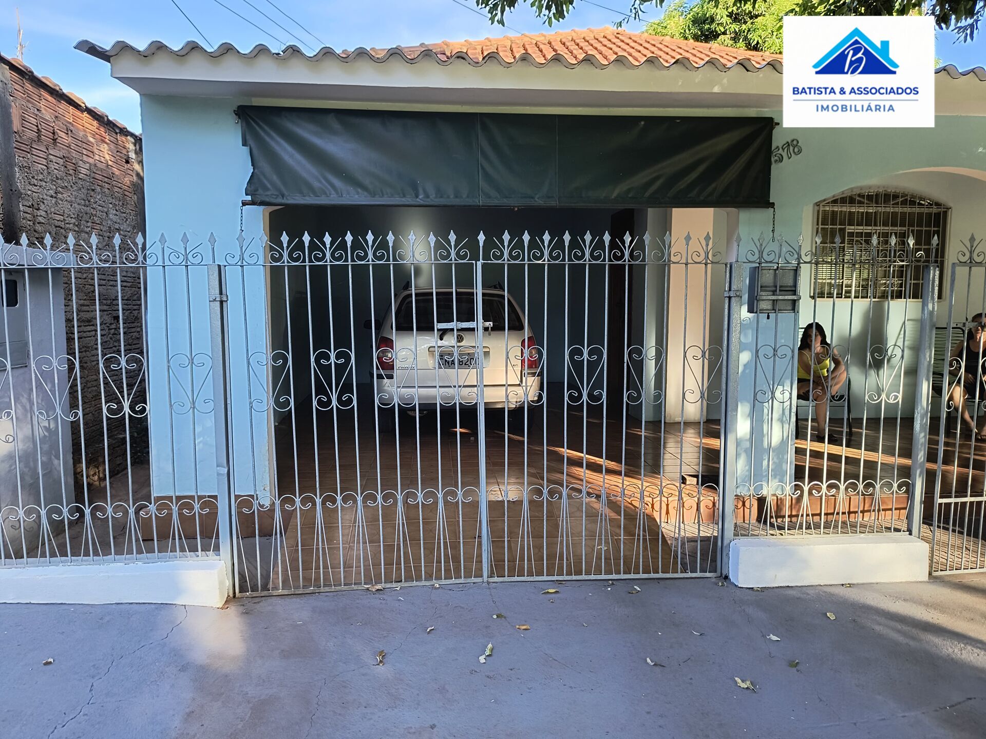 Casa à venda com 2 quartos, 70m² - Foto 2