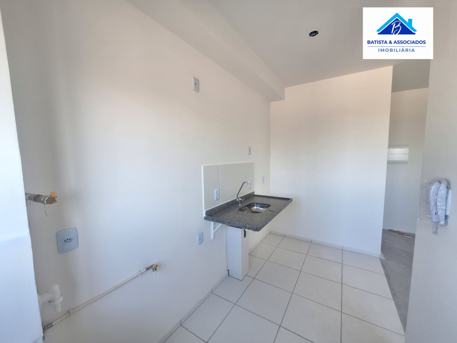 Apartamento à venda com 2 quartos, 43m² - Foto 4