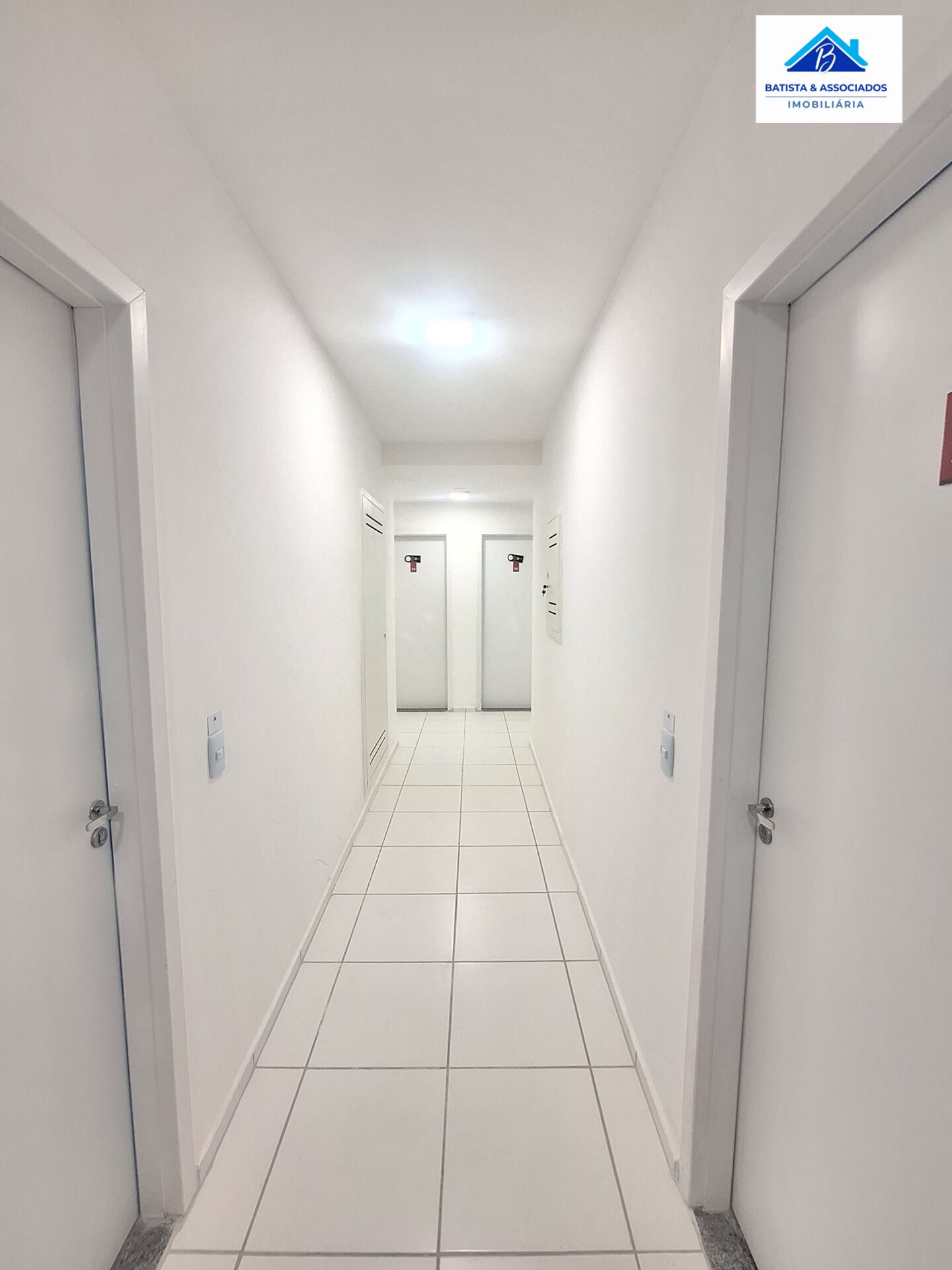 Apartamento à venda com 2 quartos, 43m² - Foto 12