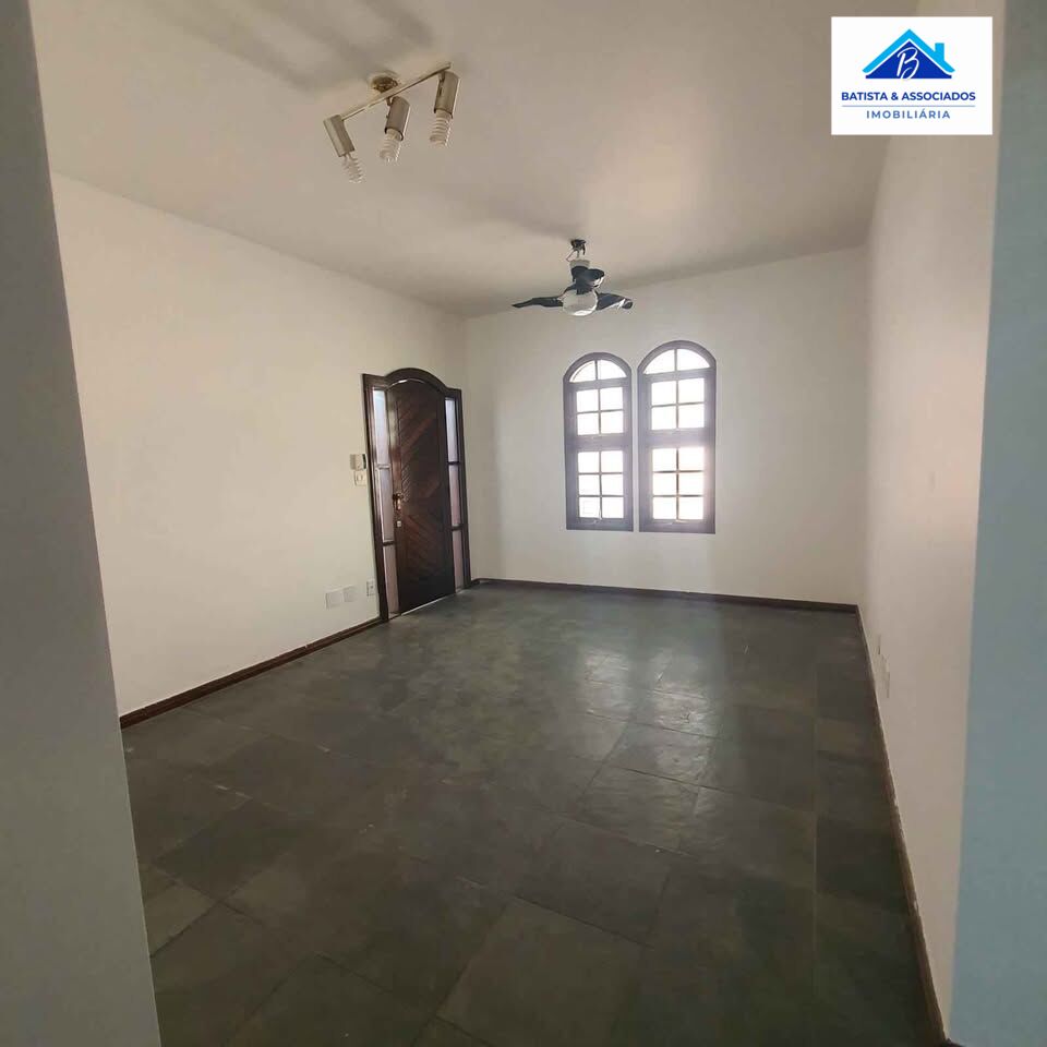 Casa à venda com 2 quartos, 150m² - Foto 10