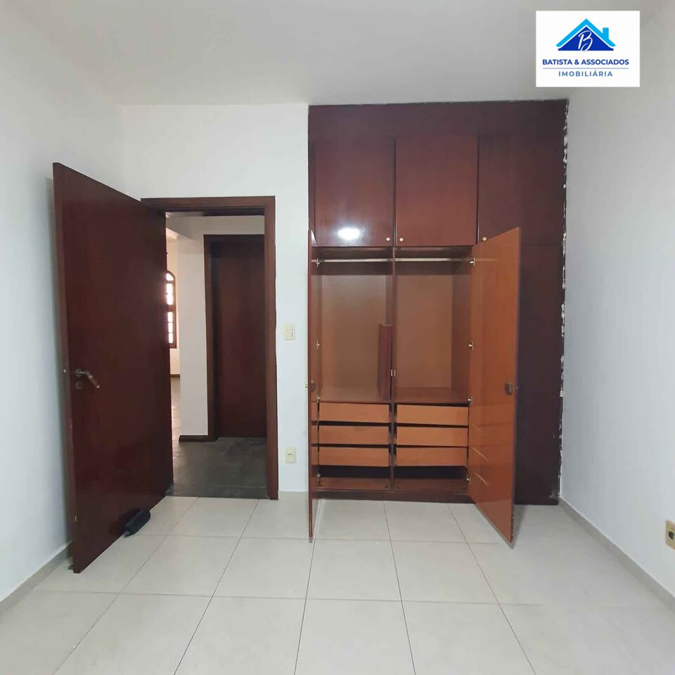 Casa à venda com 2 quartos, 150m² - Foto 13