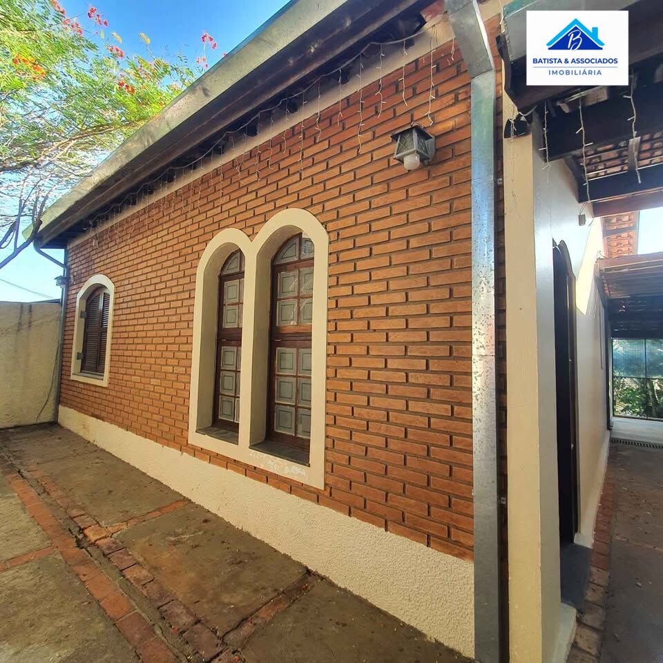 Casa à venda com 2 quartos, 150m² - Foto 3