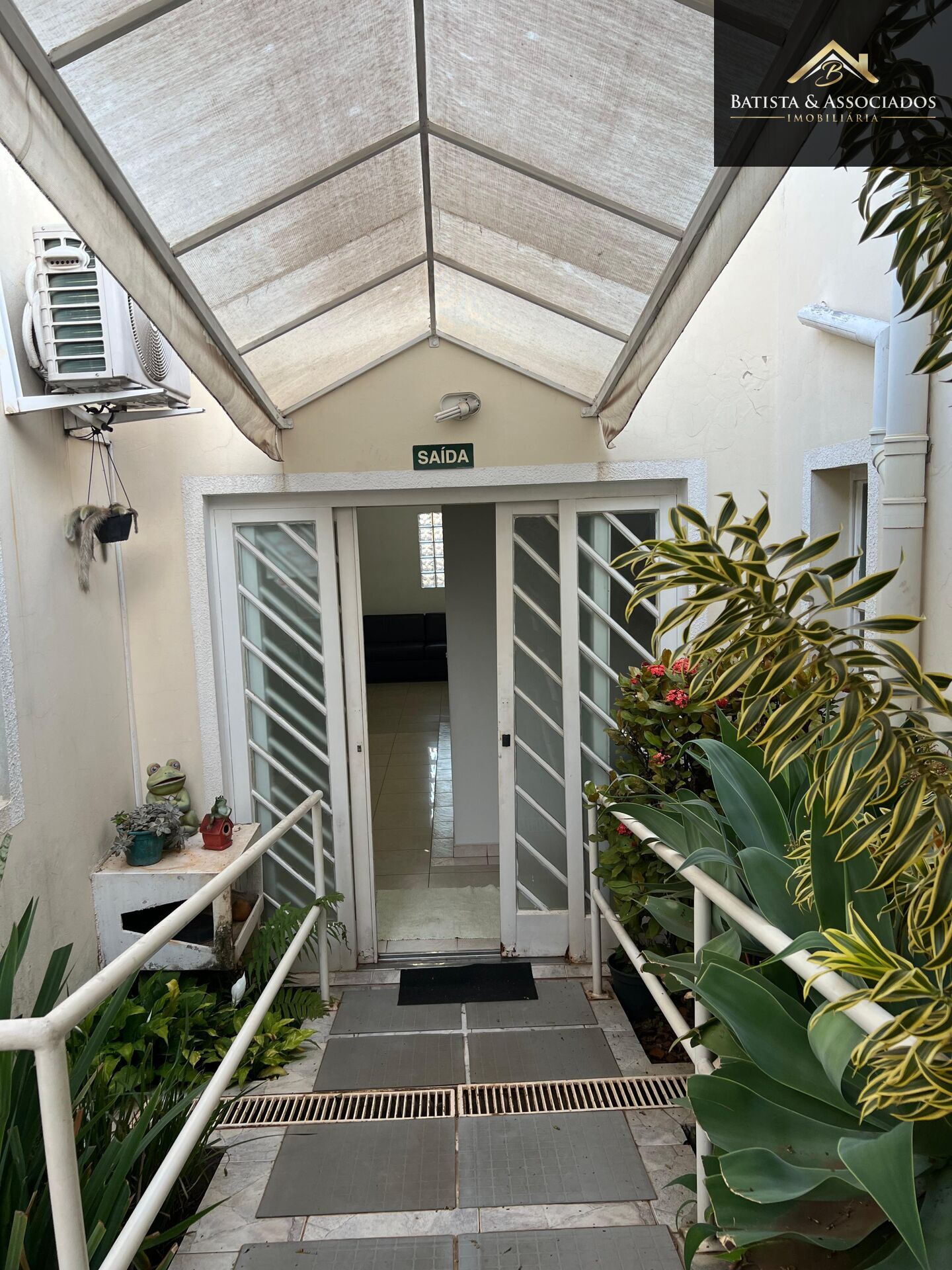 Casa, 2 quartos, 272 m² - Foto 28