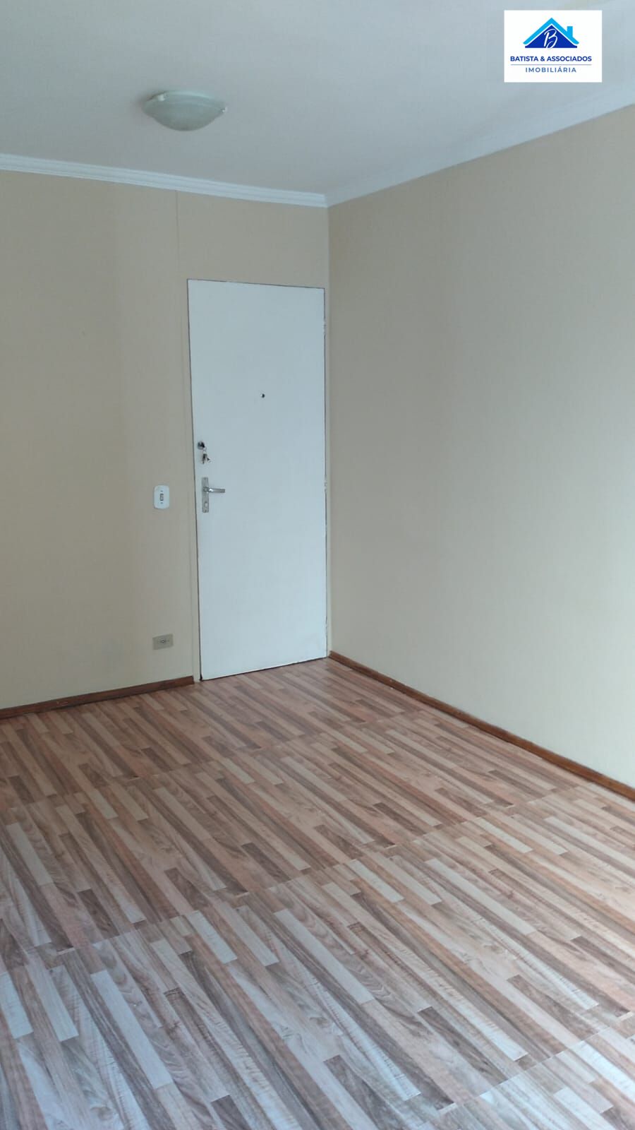 Apartamento à venda com 2 quartos, 62m² - Foto 2