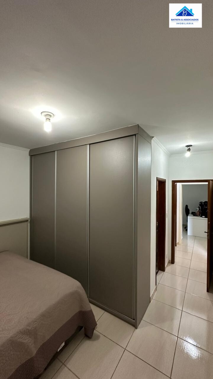 Apartamento à venda com 2 quartos, 75m² - Foto 11