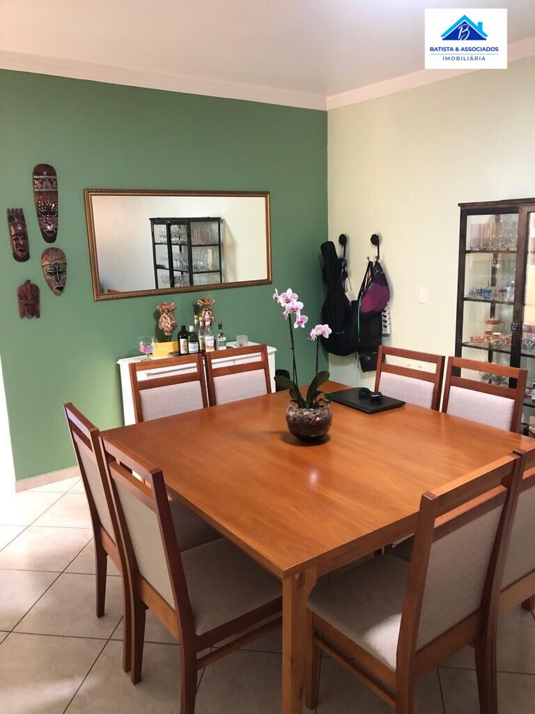 Casa à venda com 2 quartos, 140m² - Foto 6