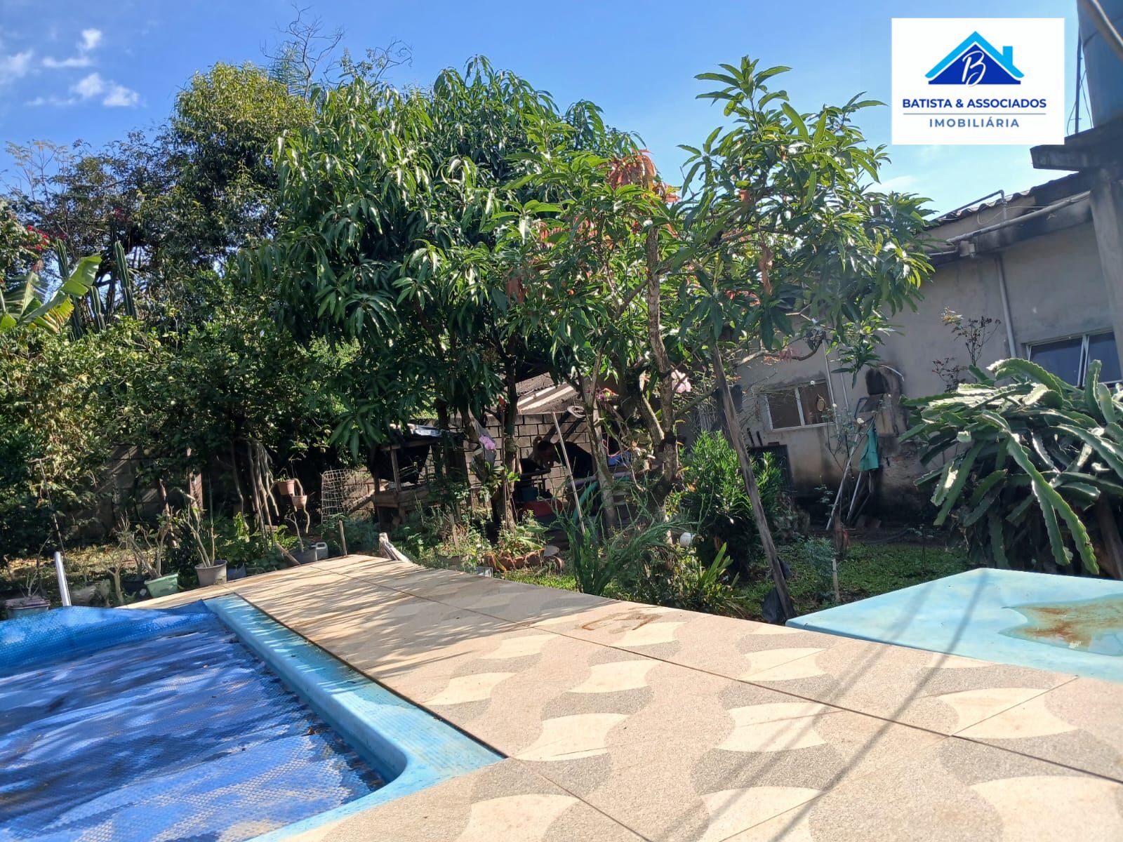 Chácara, 3 quartos, 1000 m² - Foto 1