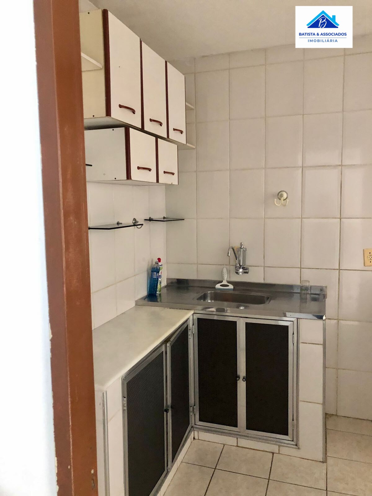 Apartamento à venda com 2 quartos, 64m² - Foto 3