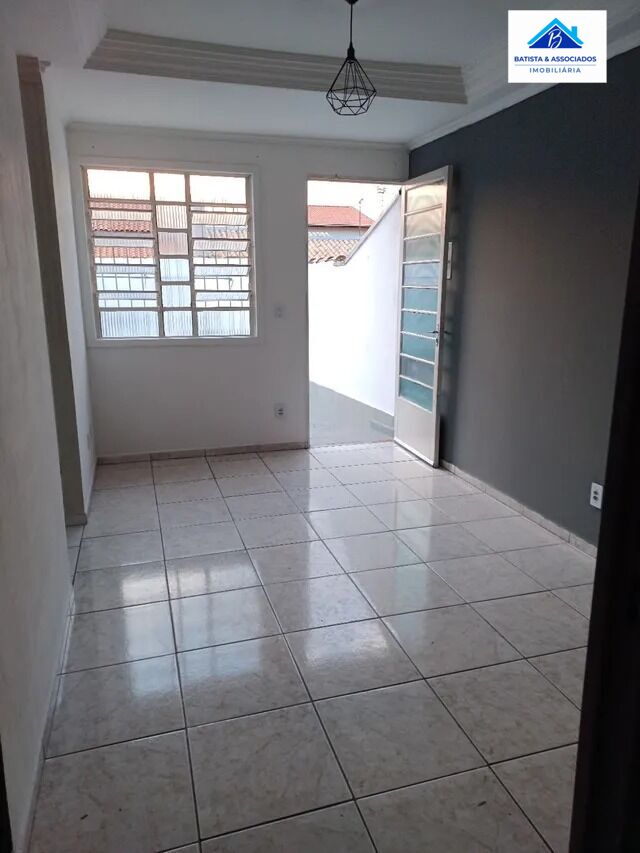 Casa à venda com 2 quartos, 90m² - Foto 10