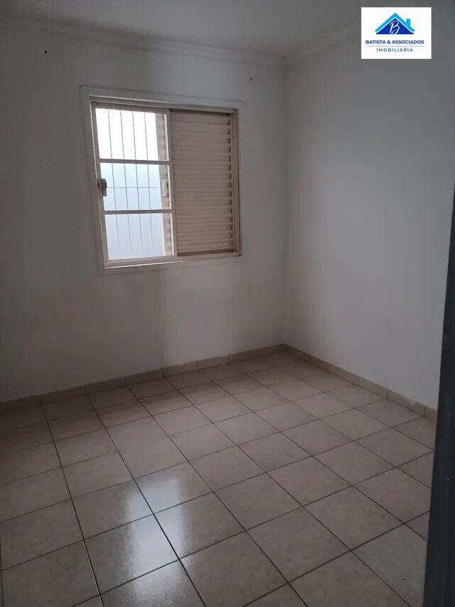 Casa à venda com 2 quartos, 90m² - Foto 11