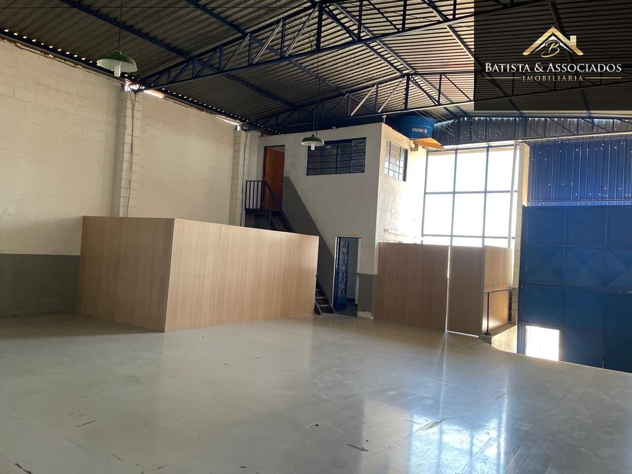 Loja-Salão, 200 m² - Foto 1