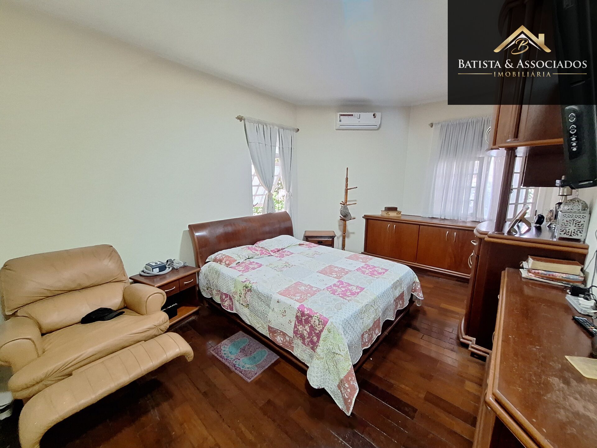 Casa, 4 quartos, 280 m² - Foto 26