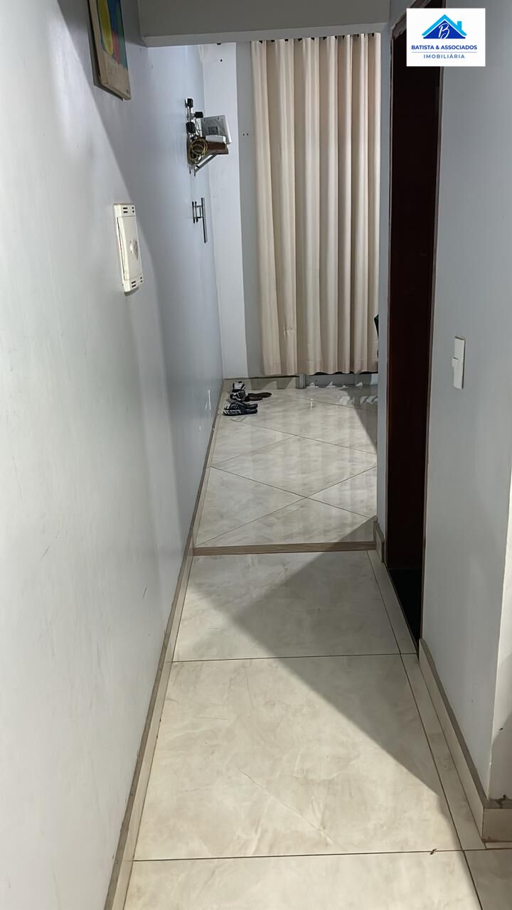 Casa à venda com 2 quartos, 75m² - Foto 2