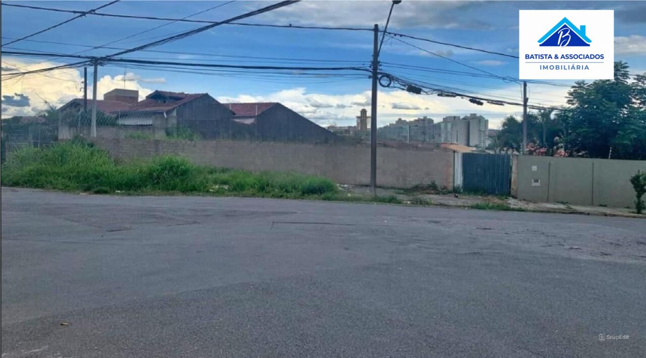 Terreno à venda, 666m² - Foto 1