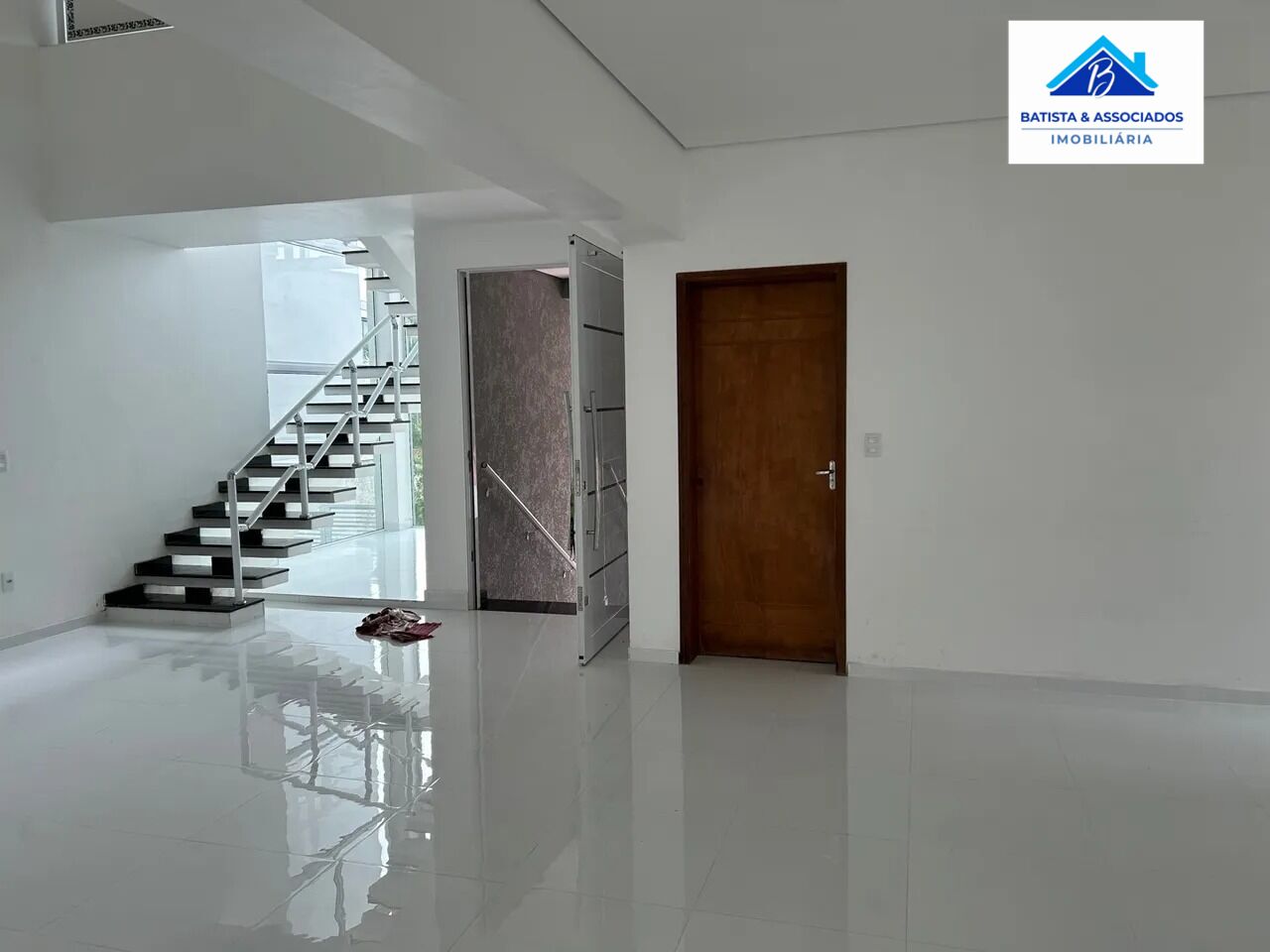Casa de Condomínio à venda com 4 quartos, 333m² - Foto 9