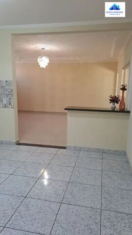 Casa à venda com 3 quartos, 180m² - Foto 2